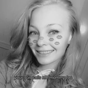 Meet your Posher, Abigail